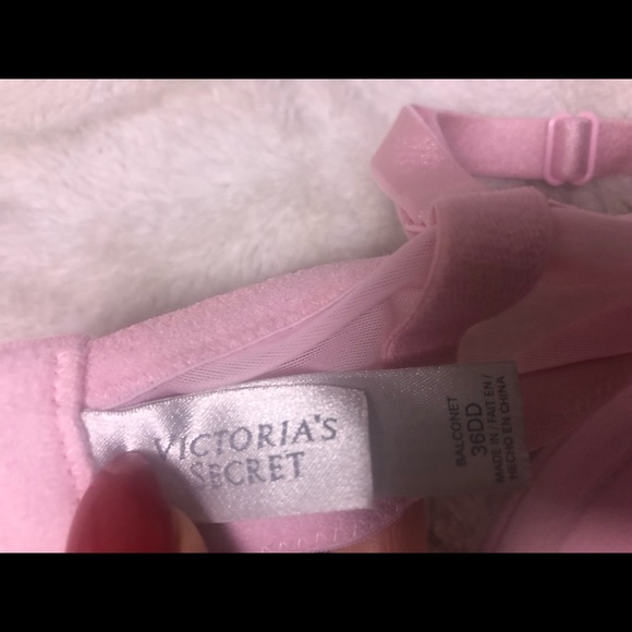 Victoria Secret Balconet Bra - Picture 3 of 5